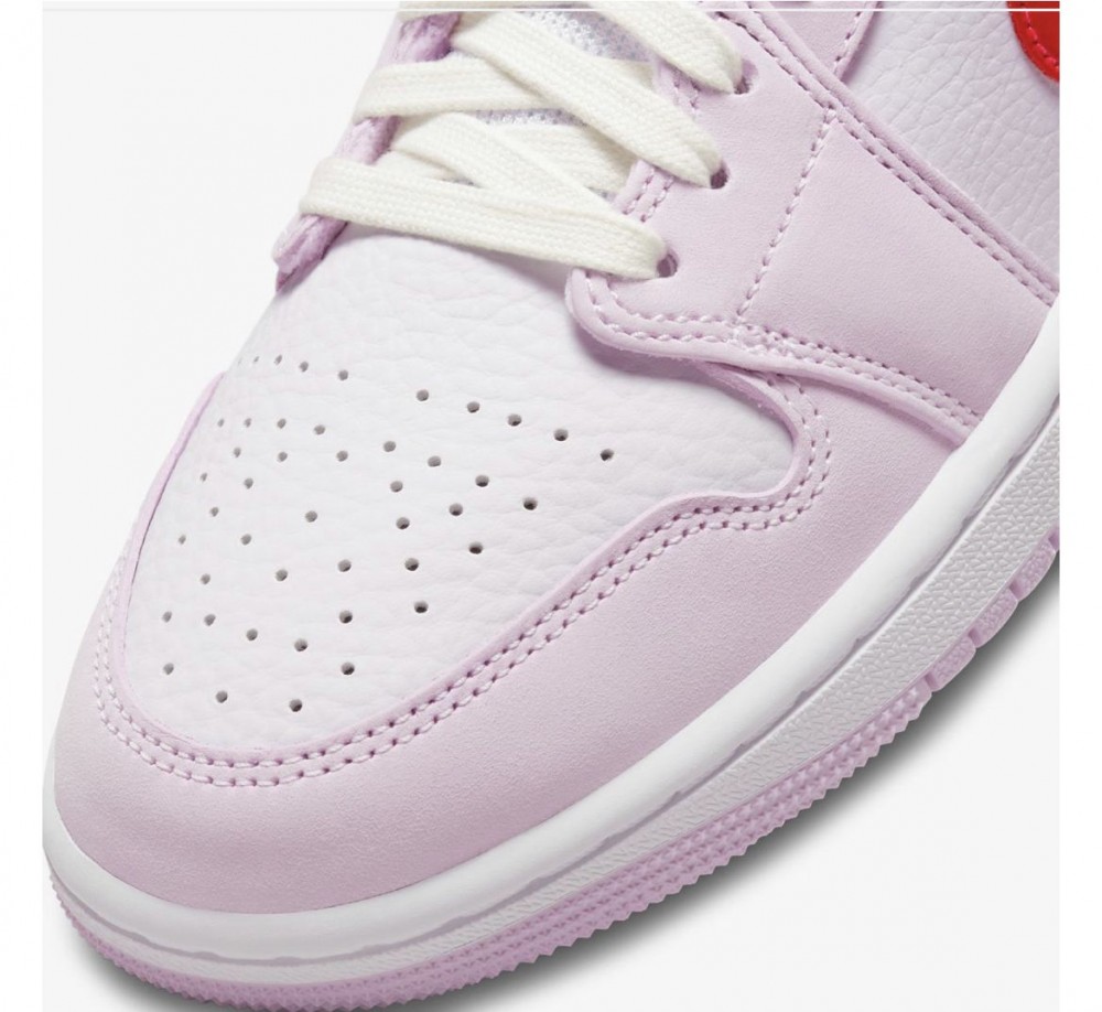 Жіночі кросівки Wmns Air Jordan 1 Mid Vd DR0174-500_image_4