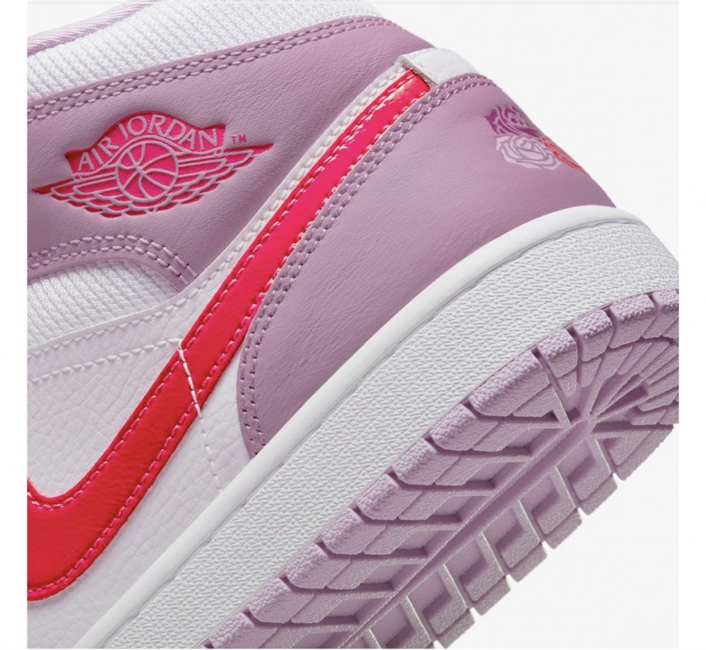 Жіночі кросівки Wmns Air Jordan 1 Mid Vd DR0174-500_image_6