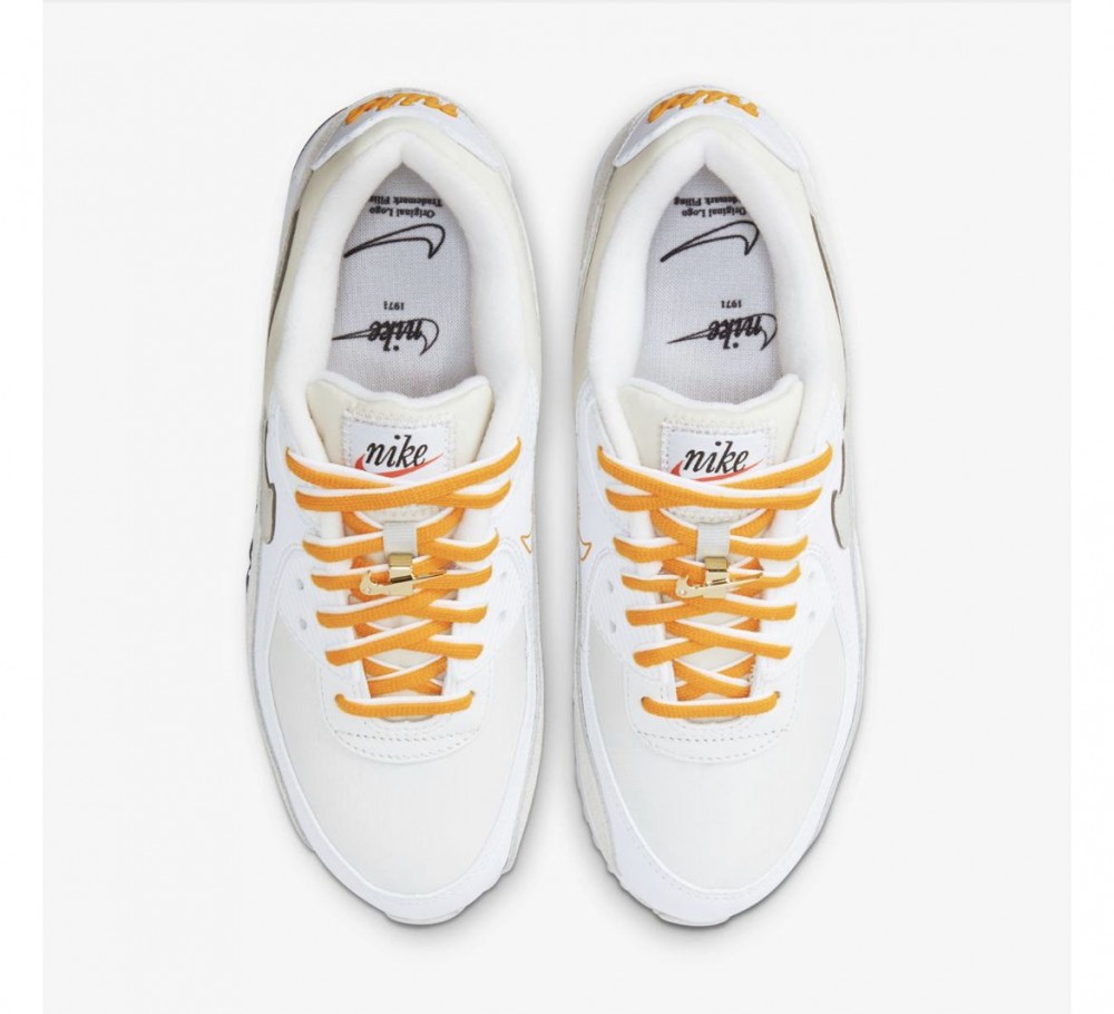 Жіночі кросівки Nike Air Max 90 SE DA8709-100_image_4