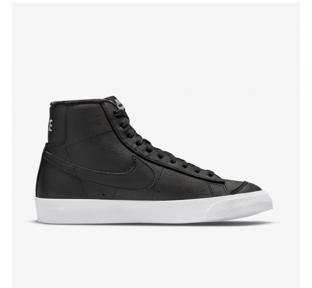 Кросівки Nike Blazer Mid '77 LX DM0850-001_image_1