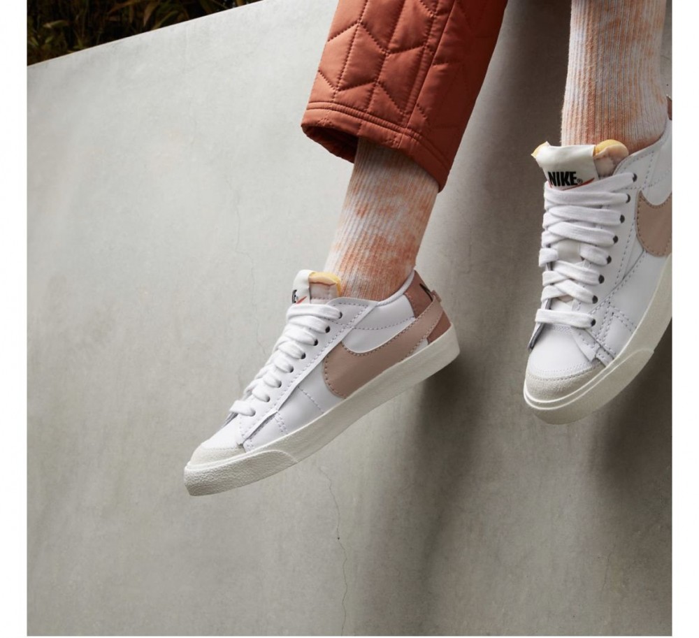 Жіночі кросівки Nike Blazer Low 77 Jumbo DQ1470-102_image_5