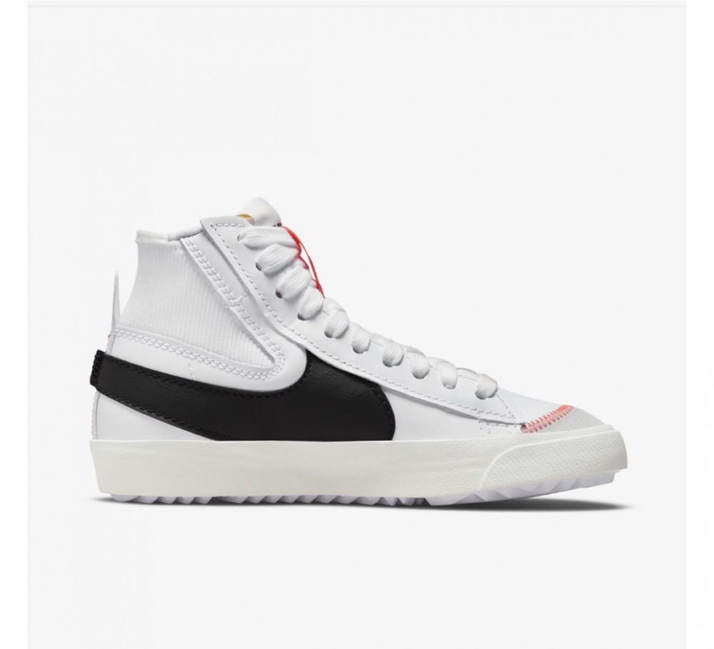 Женские кроссовки Nike W Blazer Mid DQ1471-100_image_1