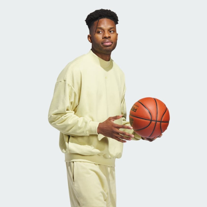 Свитшот Adidas Basketball Sueded Crew Sweatshirt  IN7697_image_3