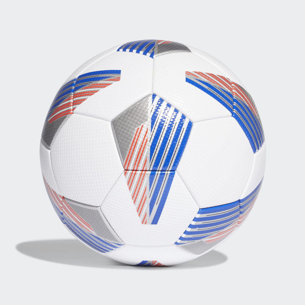 Футбольний м'яч Adidas Tiro Competition FS0392_image_2