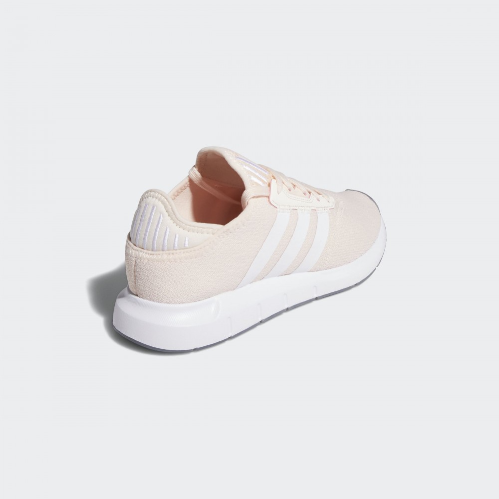 Жіночі кросівки Adidas Swift Run X FY2136_image_5