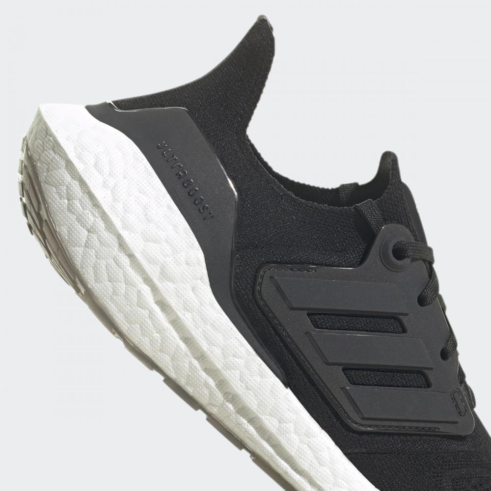 Беговые кроссовки adidas Ultraboost 22 W GX5591_image_7