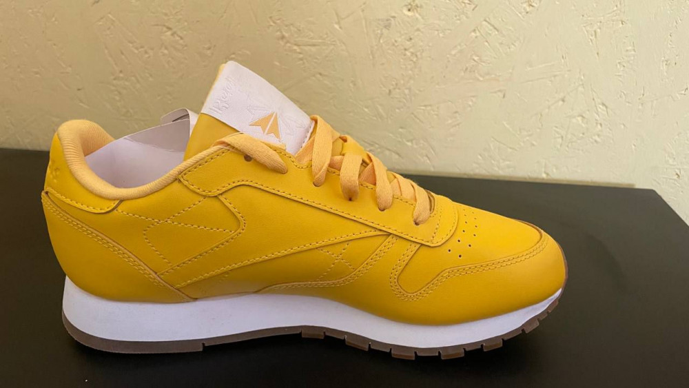 Жіночі кросівки Reebok Classic Leather DV7099_image_1