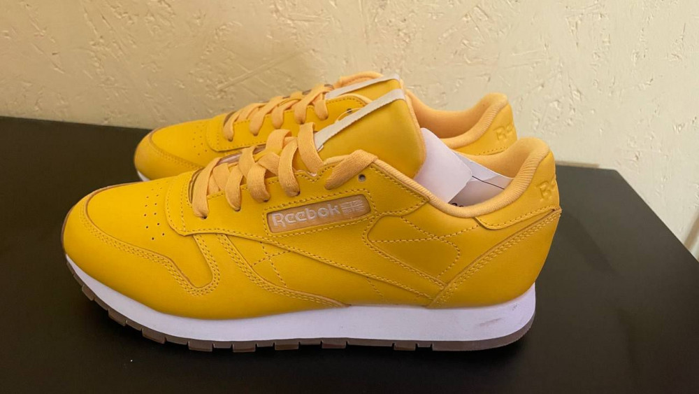 Жіночі кросівки Reebok Classic Leather DV7099_image_4