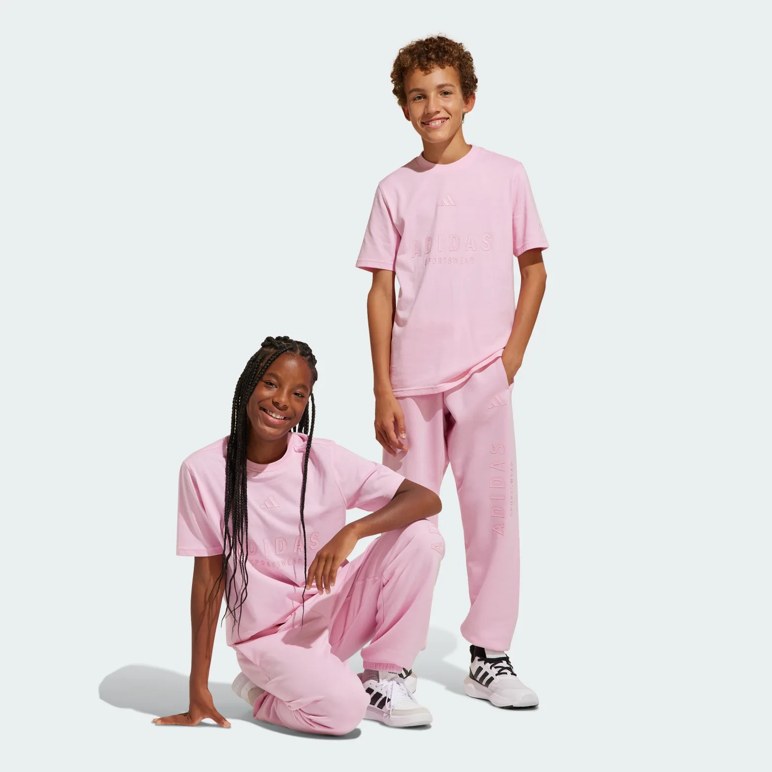 Спортивні штани J All Season GFX Kids Adidas Sportswear JI6165_image_1