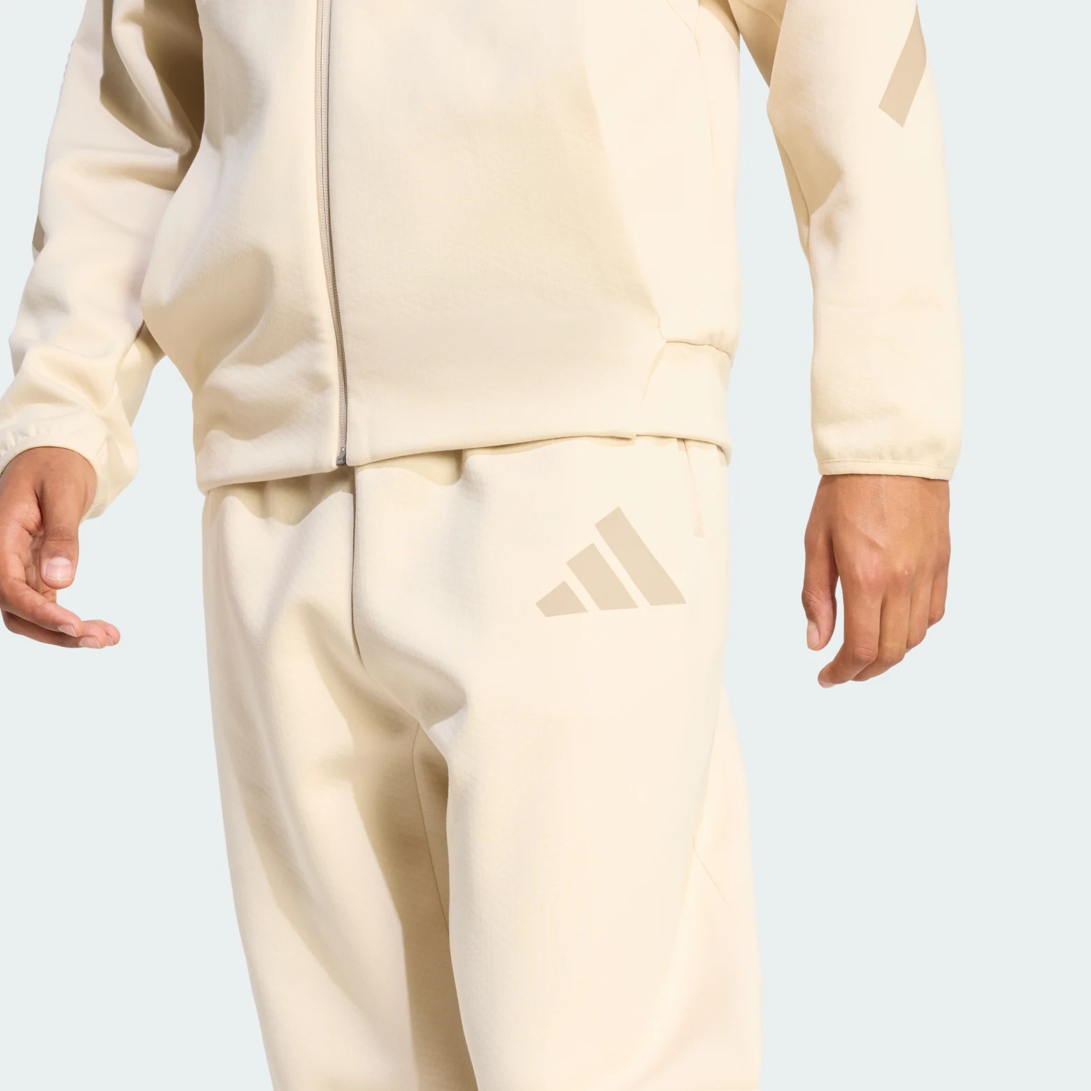 Джогеры Z.N.E. Open-Hem Adidas Sportswear KE4709_image_4