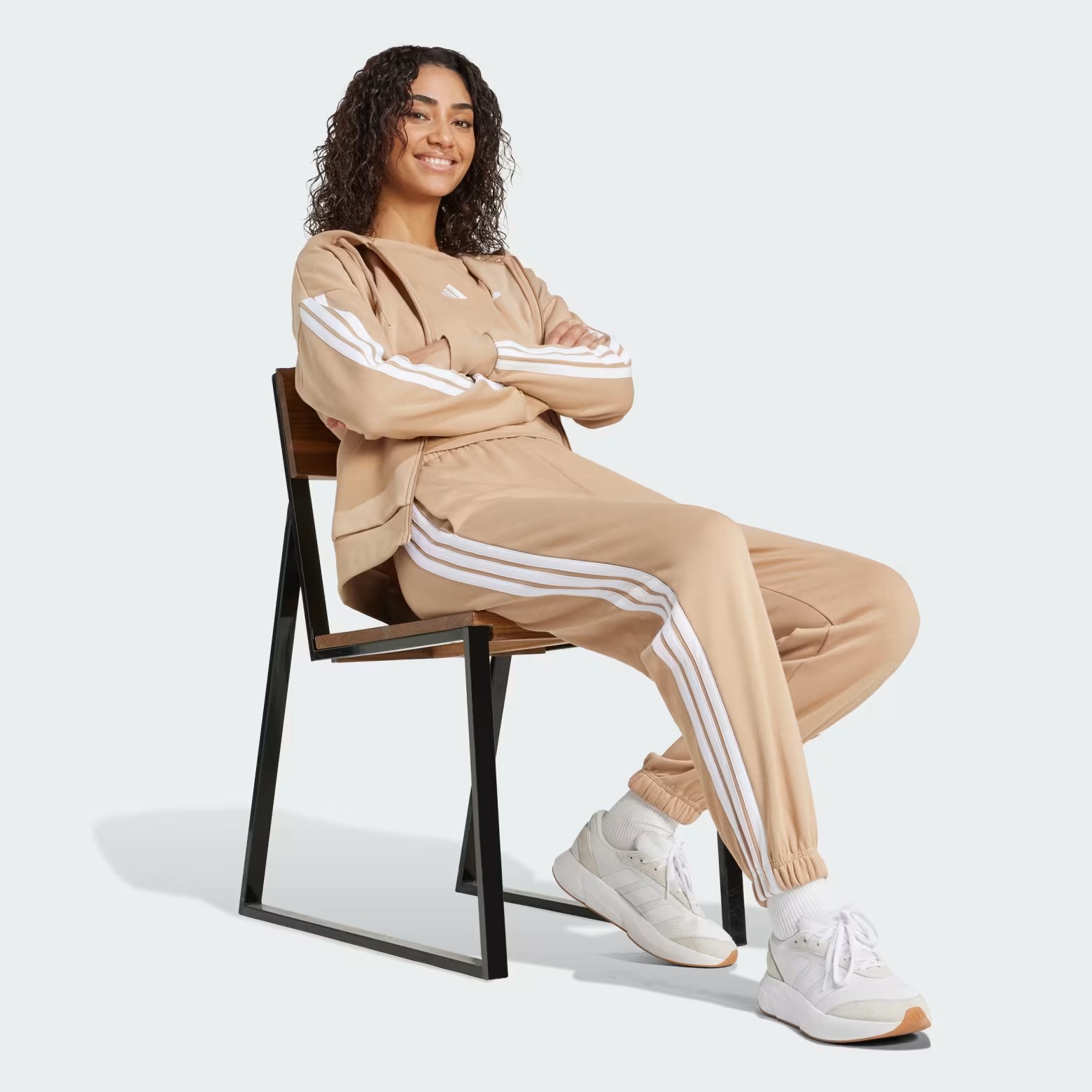 Джогеры Adidas Essentials 3-Stripes Fleece Loose-Fit JX7699_image_3