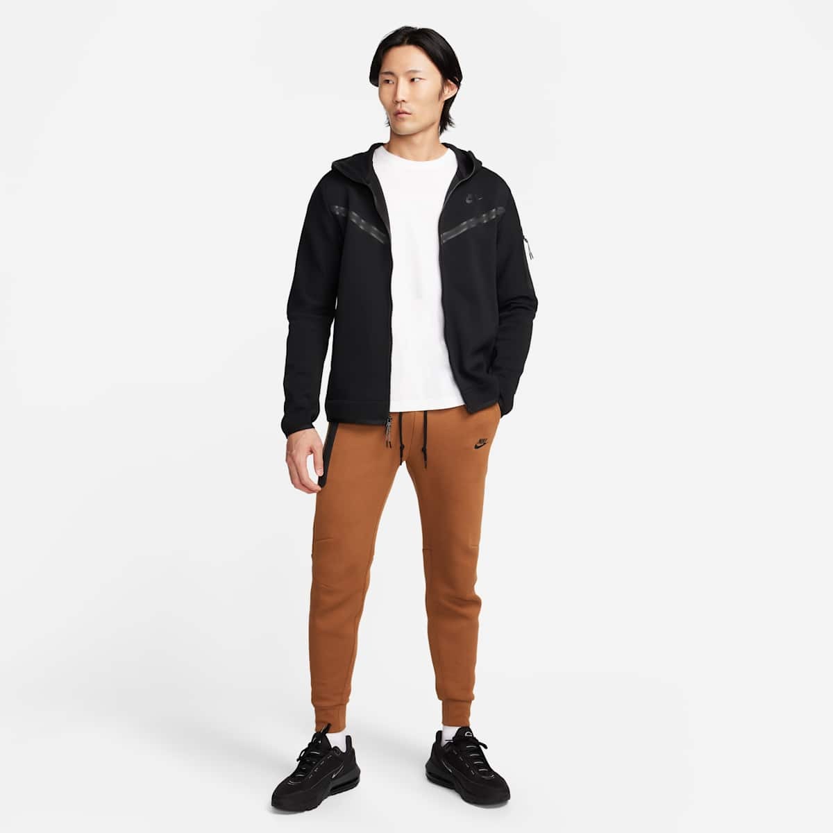 Чоловічі штани Nike M Tch Flc Jggr FB8002-281_image_9