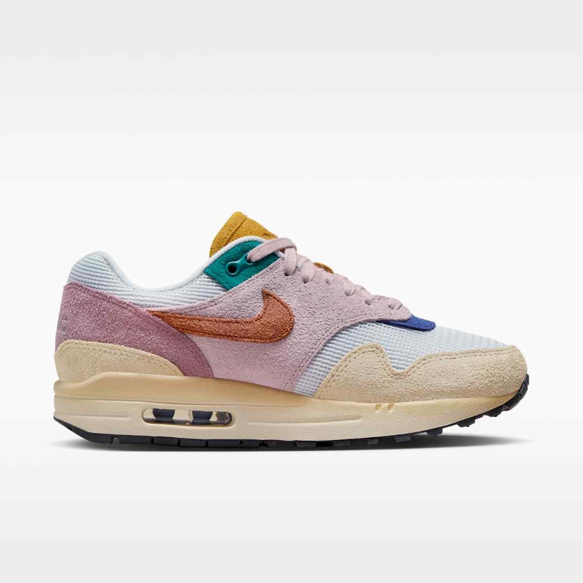 Женские кроссовки Nike Air Max 1 87 Premium FN7200-224_image_3