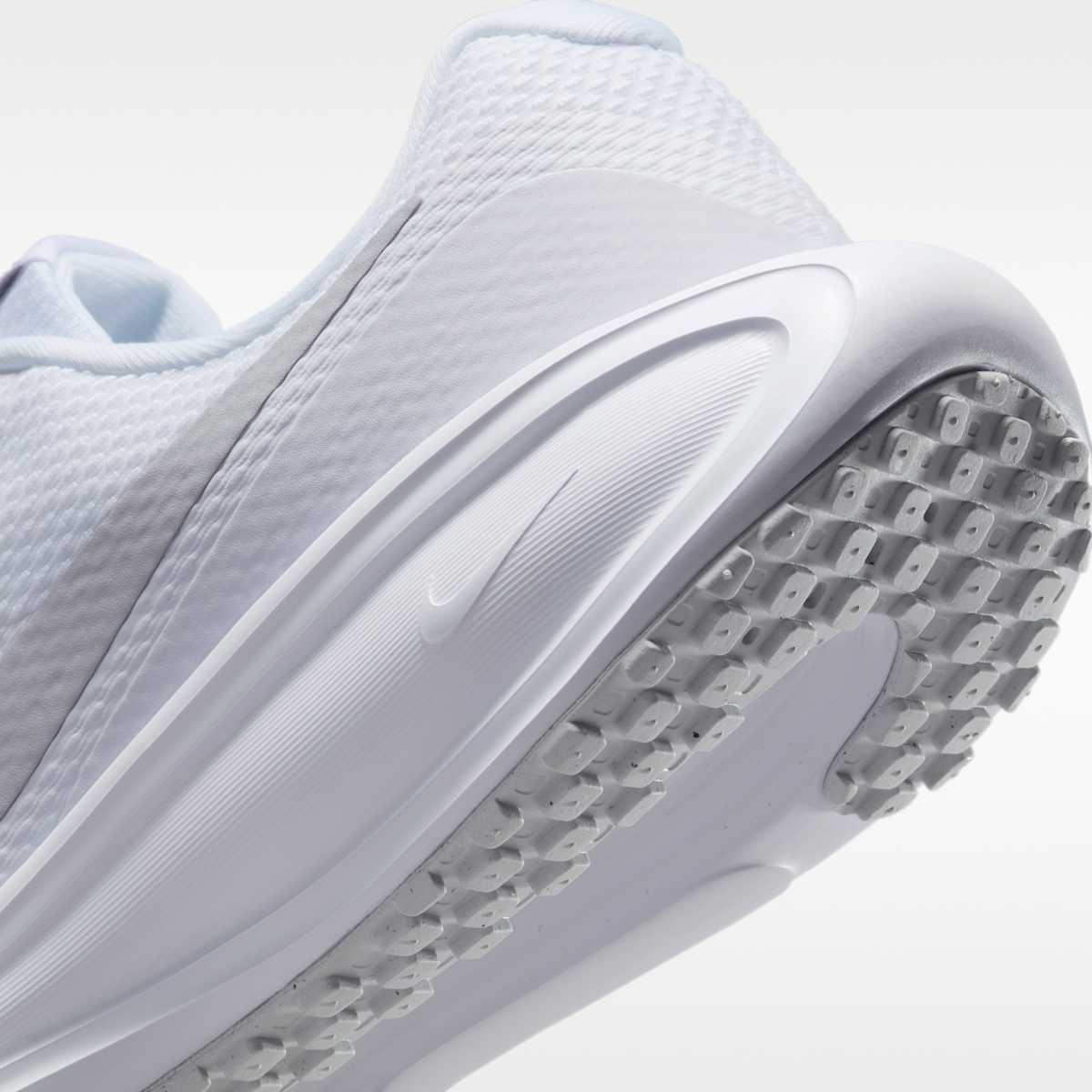 Кросівки жіночі Nike Revolution 8 HJ8485-101_image_8