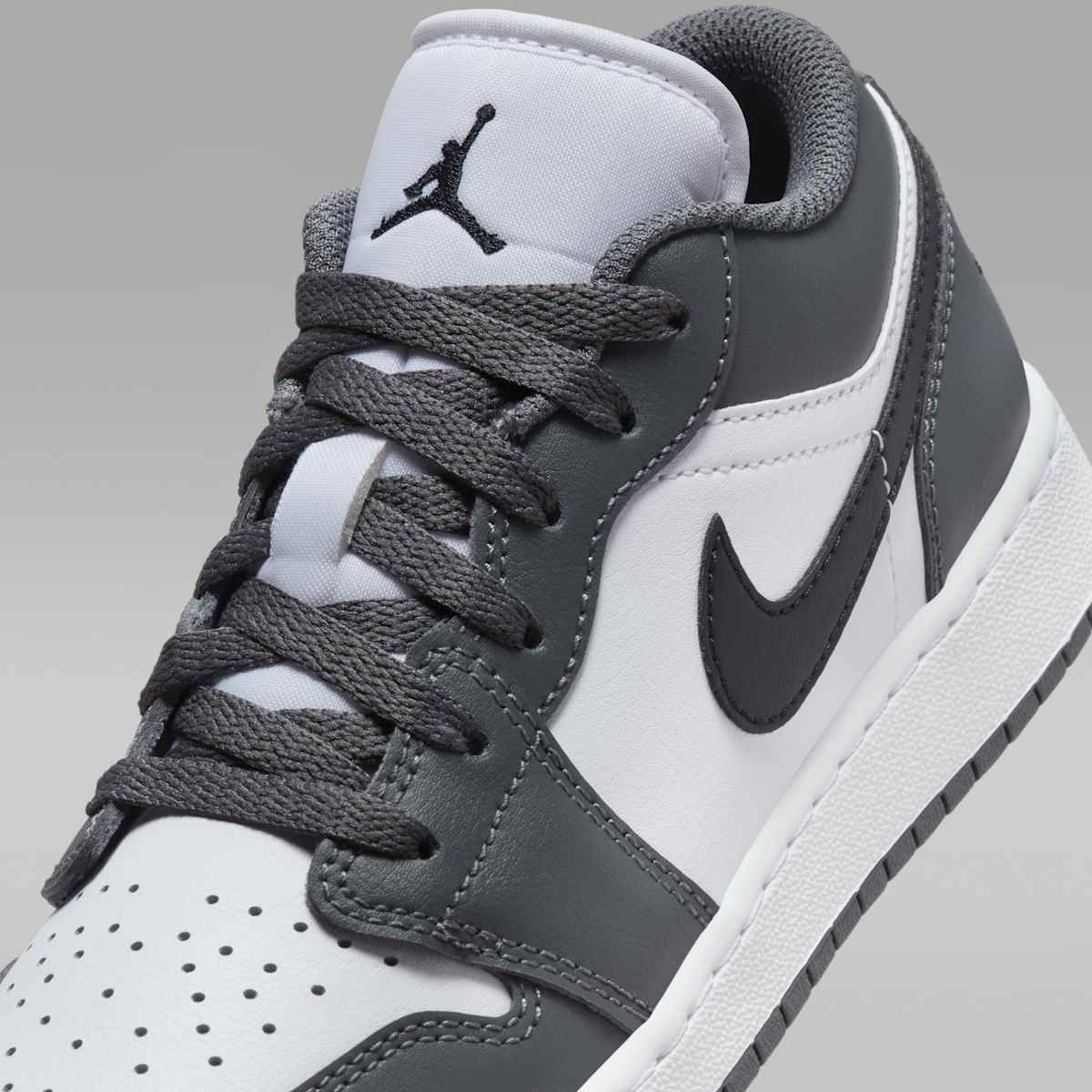 Кросівки Air Jordan 1 Low 553560-152_image_7
