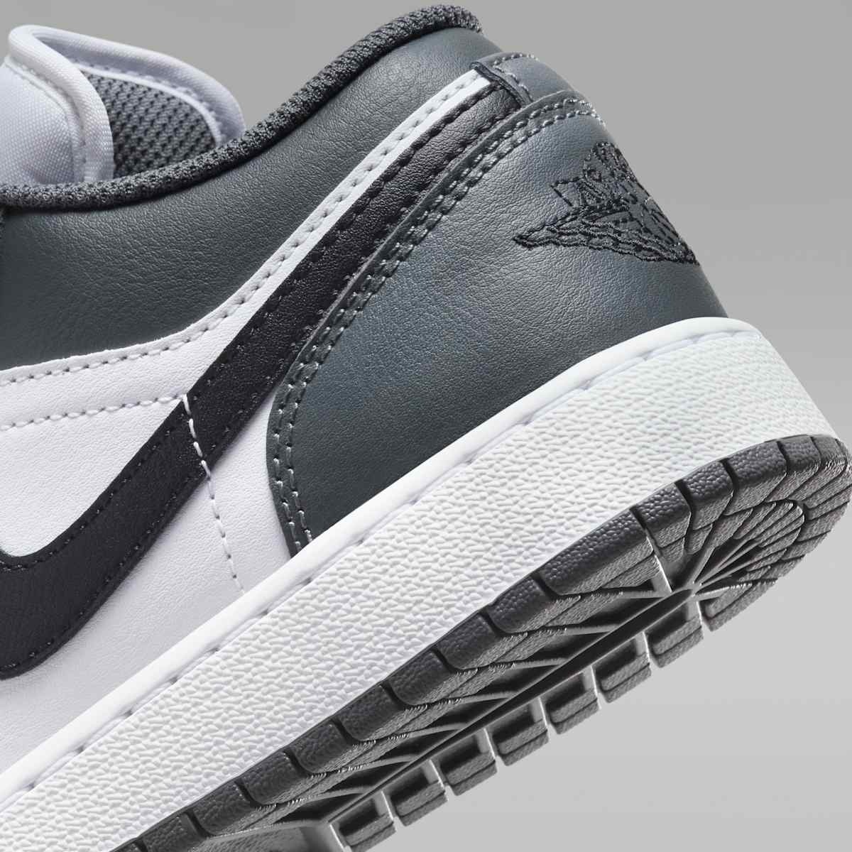 Кросівки Air Jordan 1 Low 553560-152_image_8