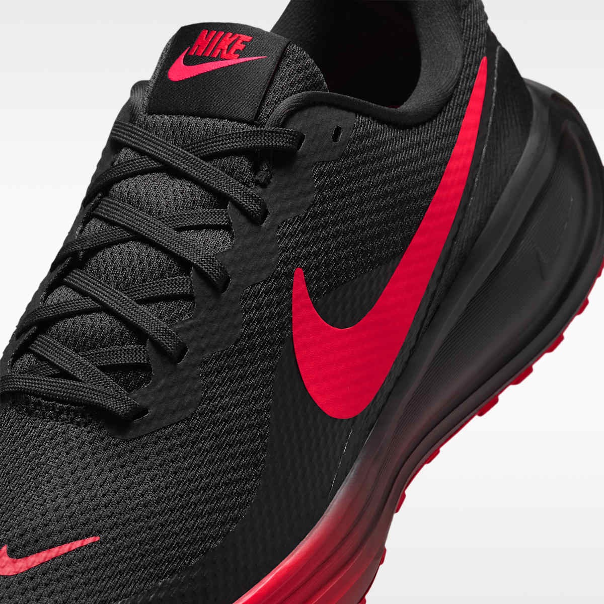 Кросівки Nike Revolution 8 HJ9198-012_image_7