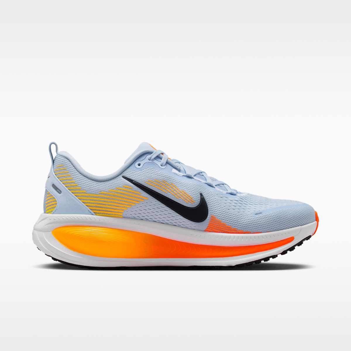 Кросівки Nike Vomero 18 HM6803-404_image_1