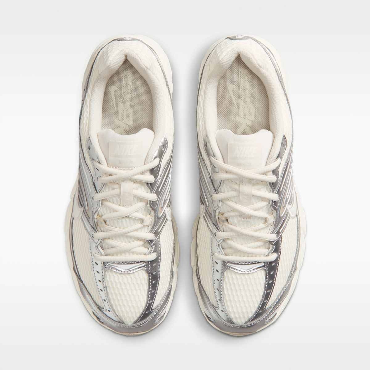 Кросівки Nike Air Max Moto 2K HQ2056-108_image_4
