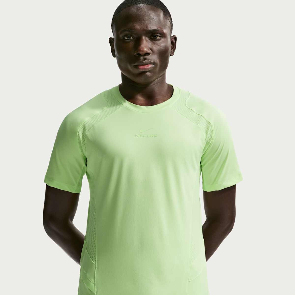 Футболка Nike Pro Training IF2214-360_image_1