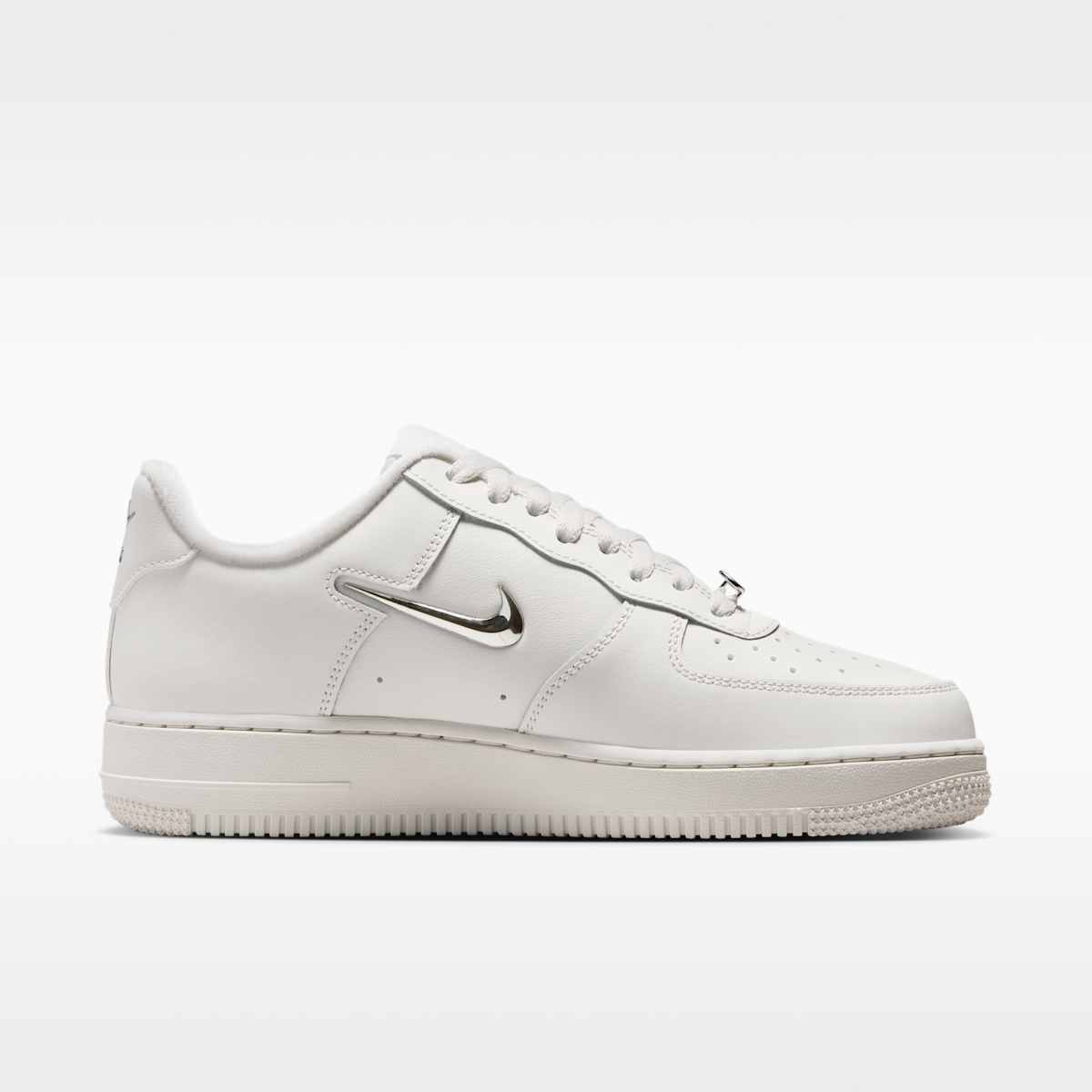 Кросівки Nike Air Force 1 '07 IU7558-030_image_1