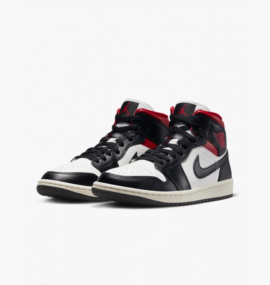 Жіночі кросівки Nike Air Jordan 1 Mid Triple Black BQ6472-061_image_4