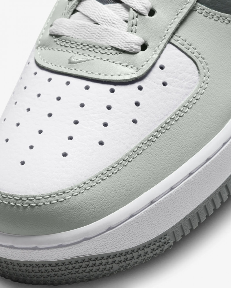 Кроссовки Nike Air Force 1 07 Lv8 FD2592-001_image_4