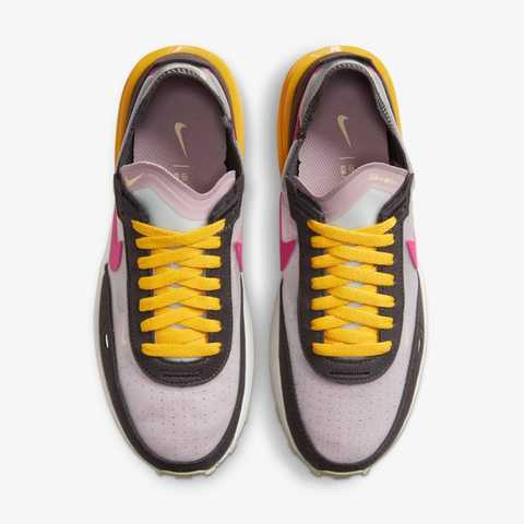 Кроссовки женские Nike Waffle One MC DR7881-001_image_4