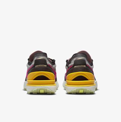 Кроссовки женские Nike Waffle One MC DR7881-001_image_5