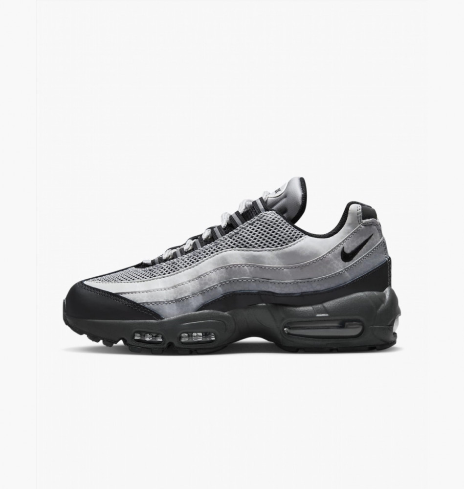 Кросівки Nike Air Max 95 Lx DV5581-001_image_2