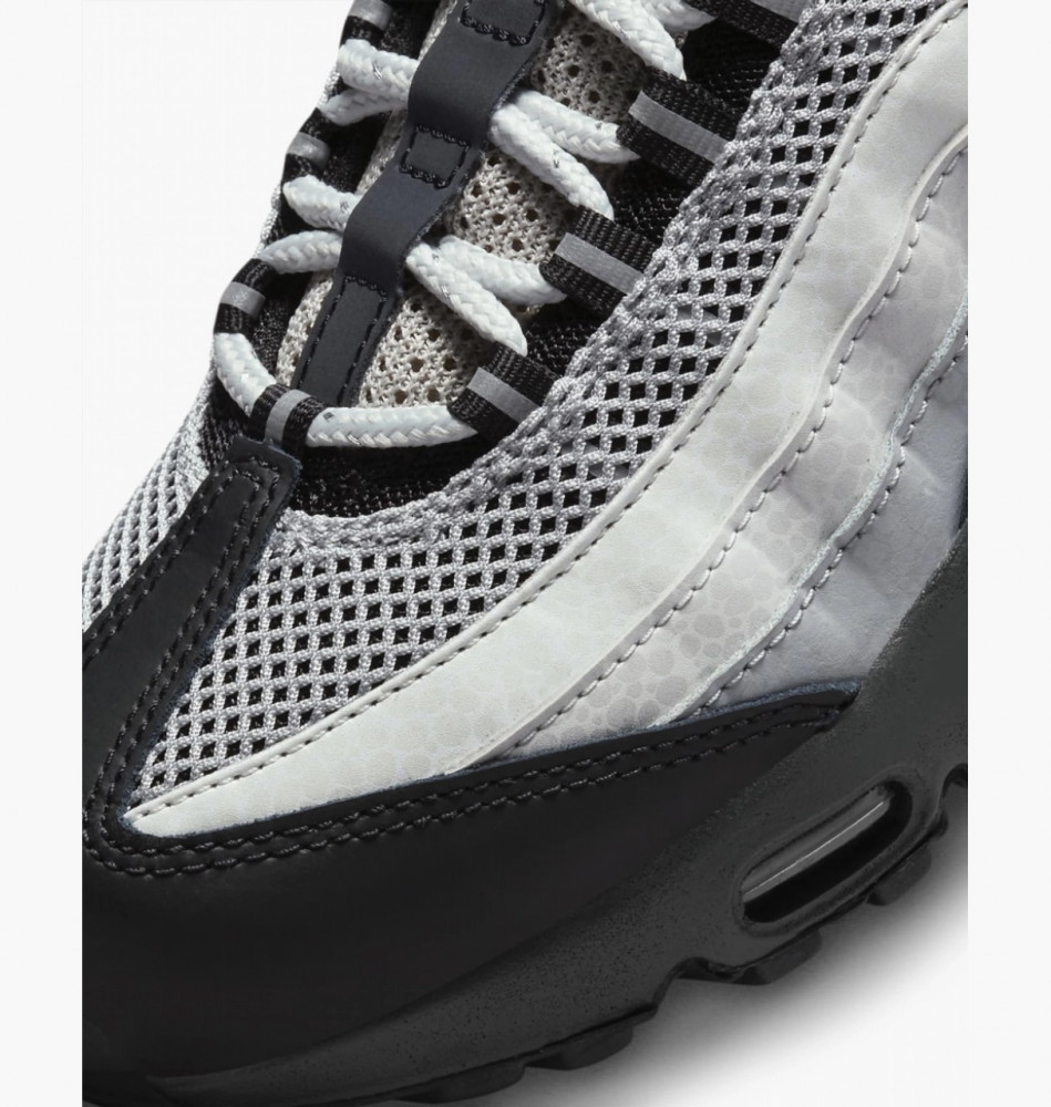 Кросівки Nike Air Max 95 Lx DV5581-001_image_8