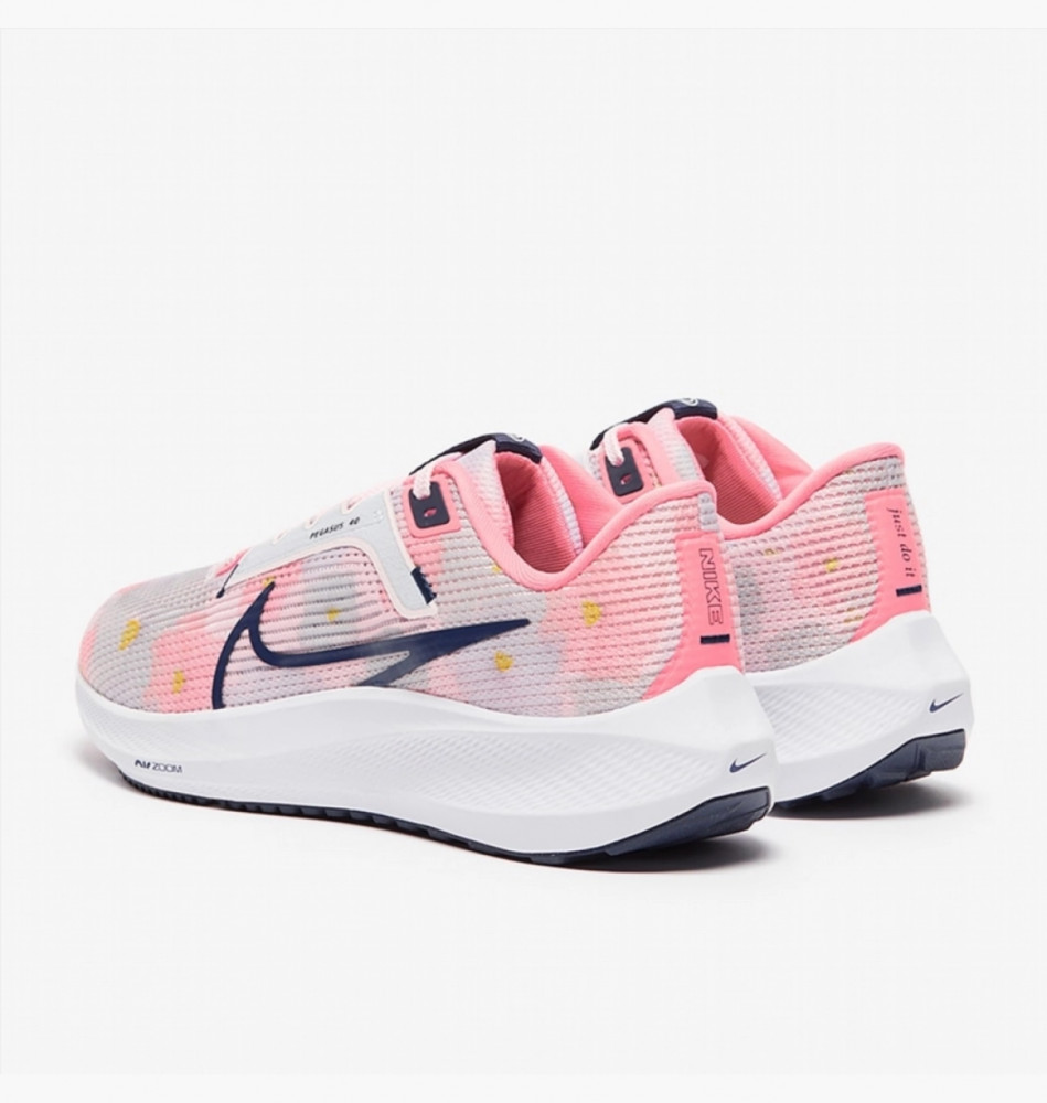 Кросівки Nike Pegasus 40 Premium DV7890-600_image_3