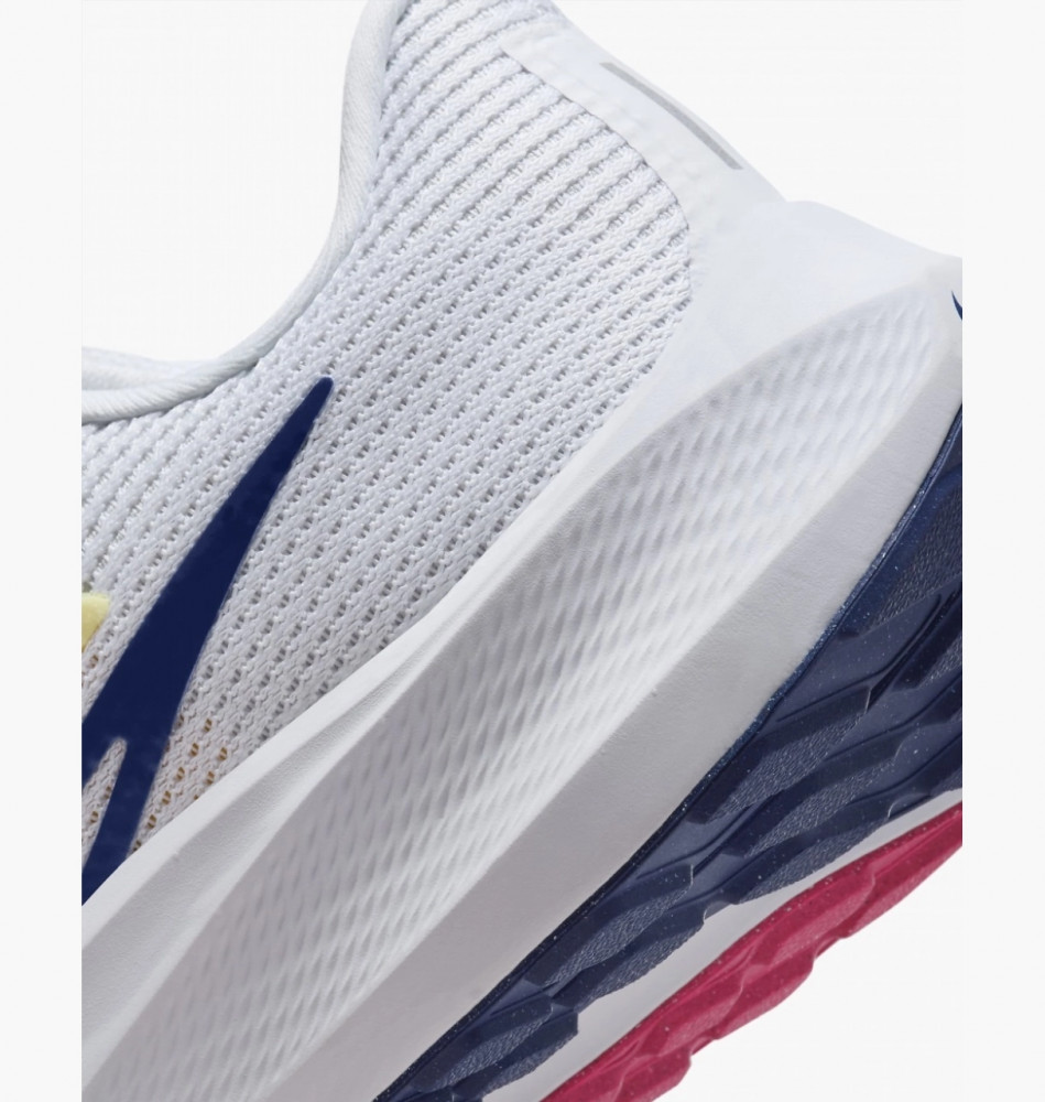 Кросівки Nike Pegasus 40 DV3854-105_image_9