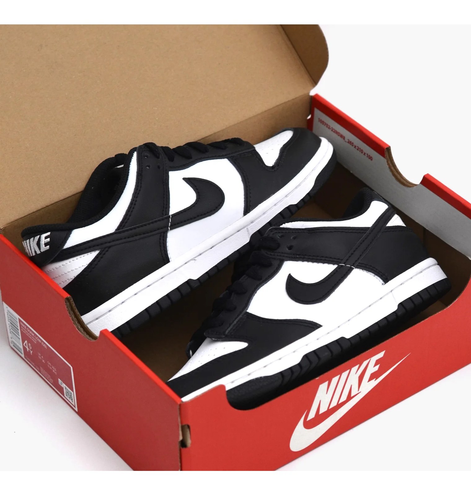 Женские кроссовки Nike Dunk Low Retro White/Black CW1590-100_image_6