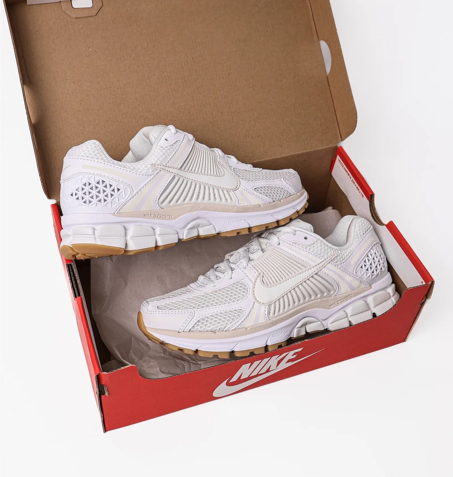 Кросівки жіночі Nike Zoom Vomero 5 White FJ2028-104_image_2