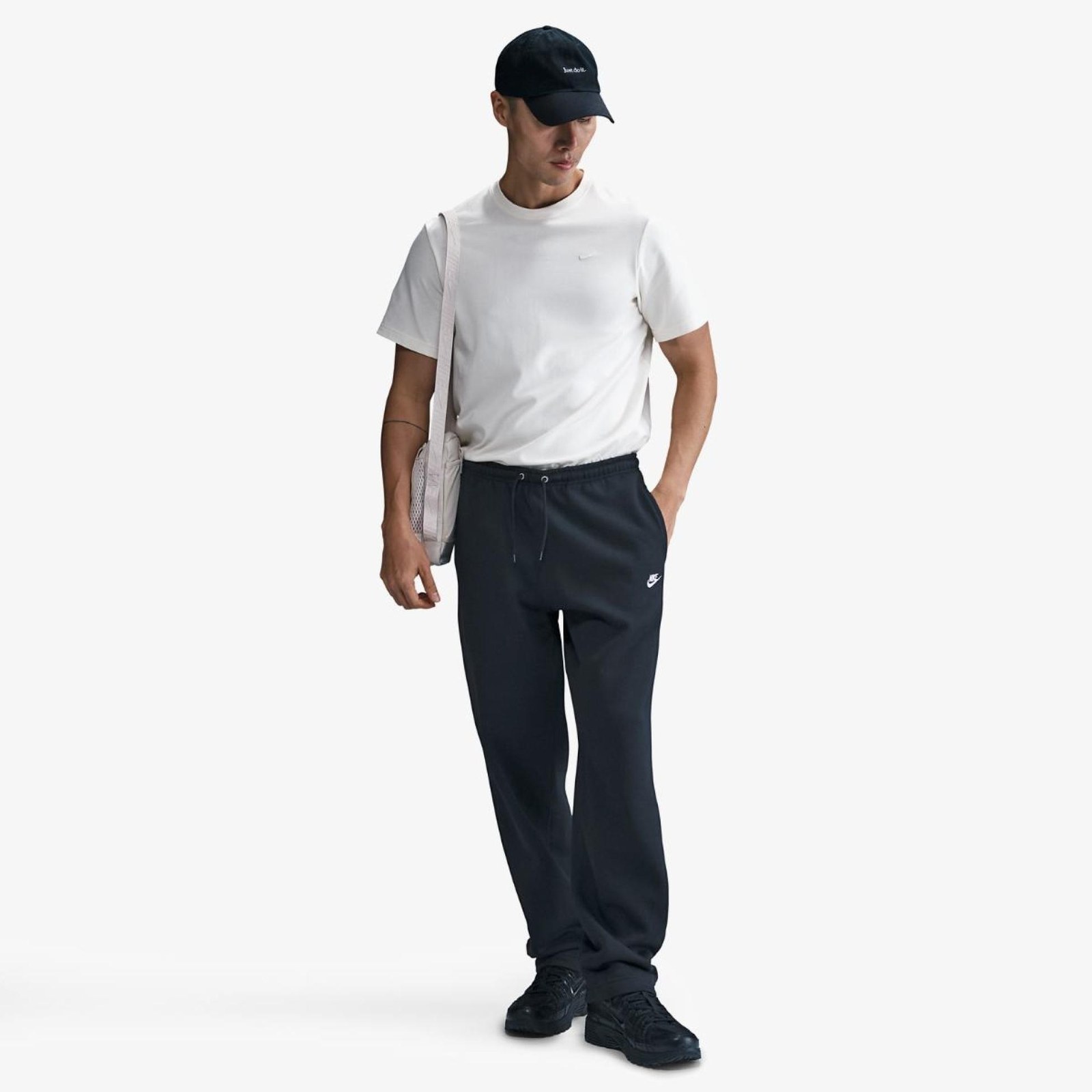 Чоловічі штани Nike Club Open Hem Pants FN3730-010_image_6