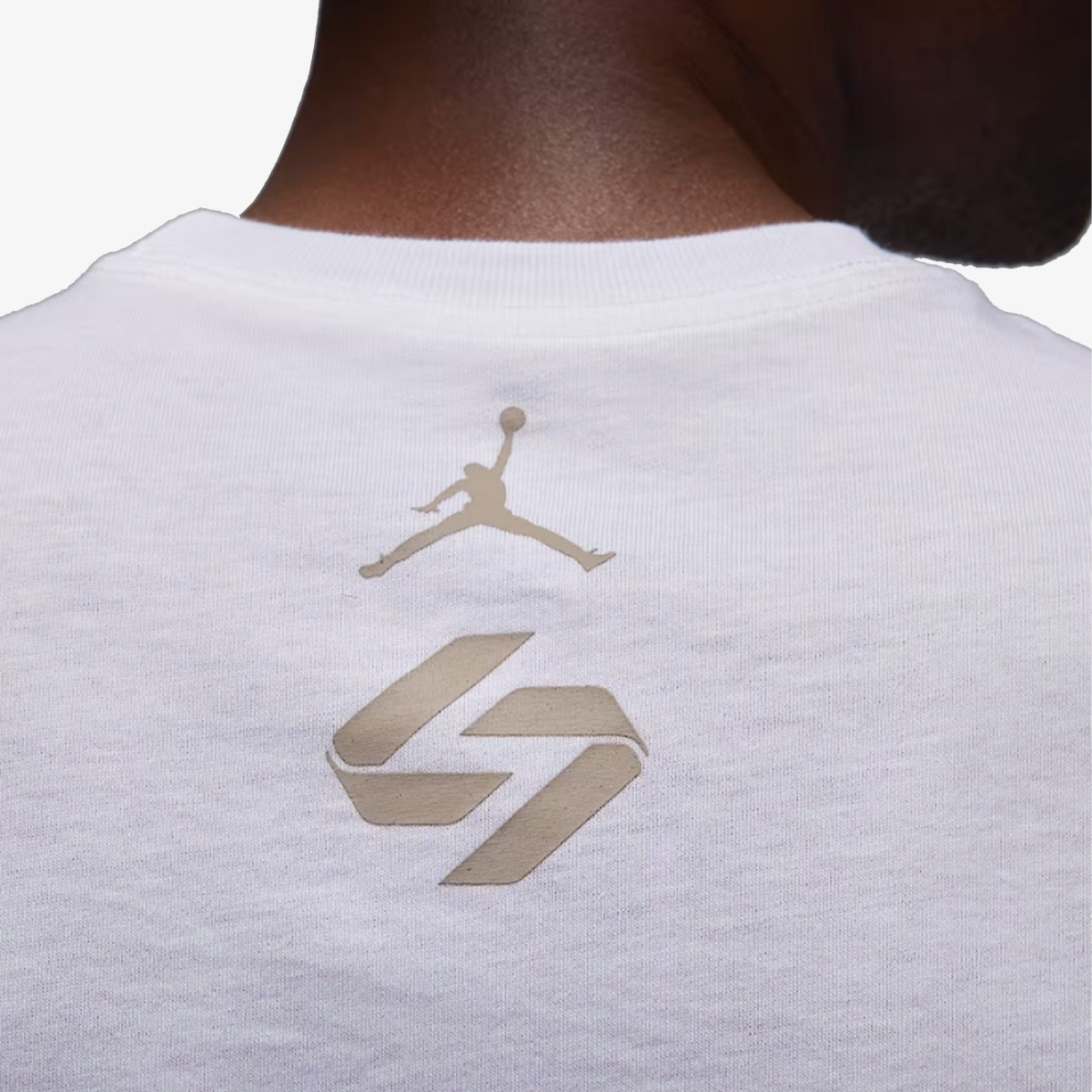 Чоловіча футболка Jordan M J Ss Crew Ld HJ2407-100_image_4