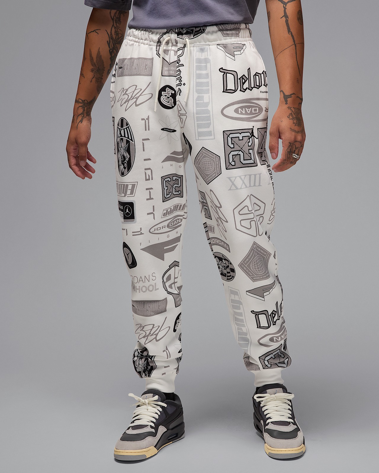 Штани чоловічі Nike Jordan ESS AOP HM7257-133_image_1