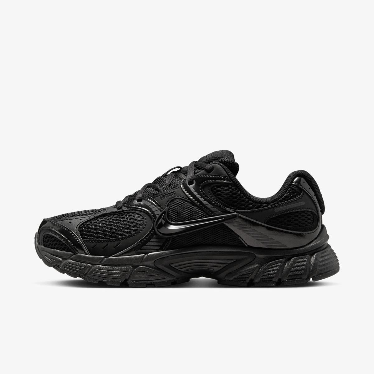 Жіночі кросівки Nike W V5 Rnr HQ7901-001_image_1