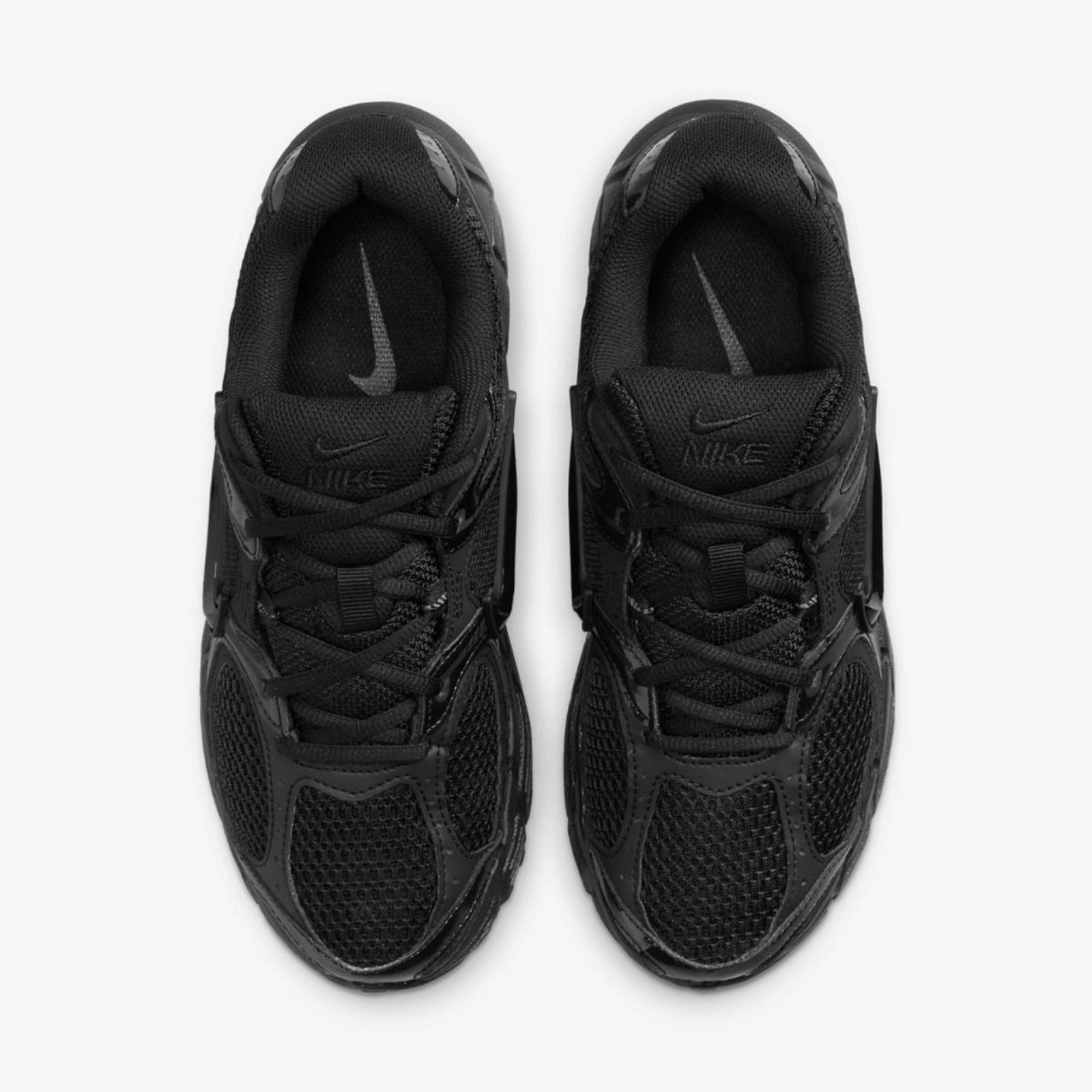 Жіночі кросівки Nike W V5 Rnr HQ7901-001_image_5
