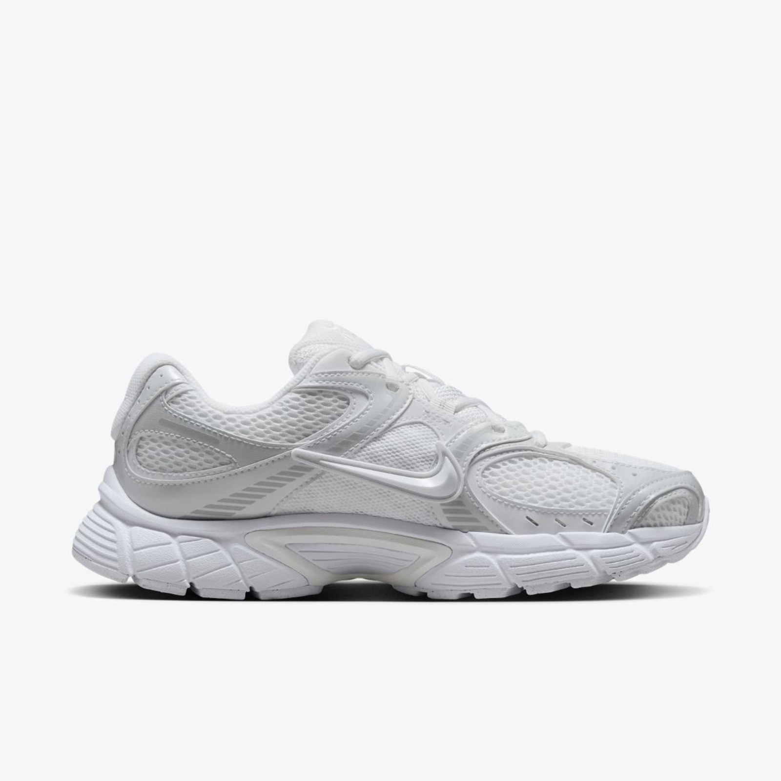 Жіночі кросівки Nike W V5 Rnr HQ7901-101_image_1