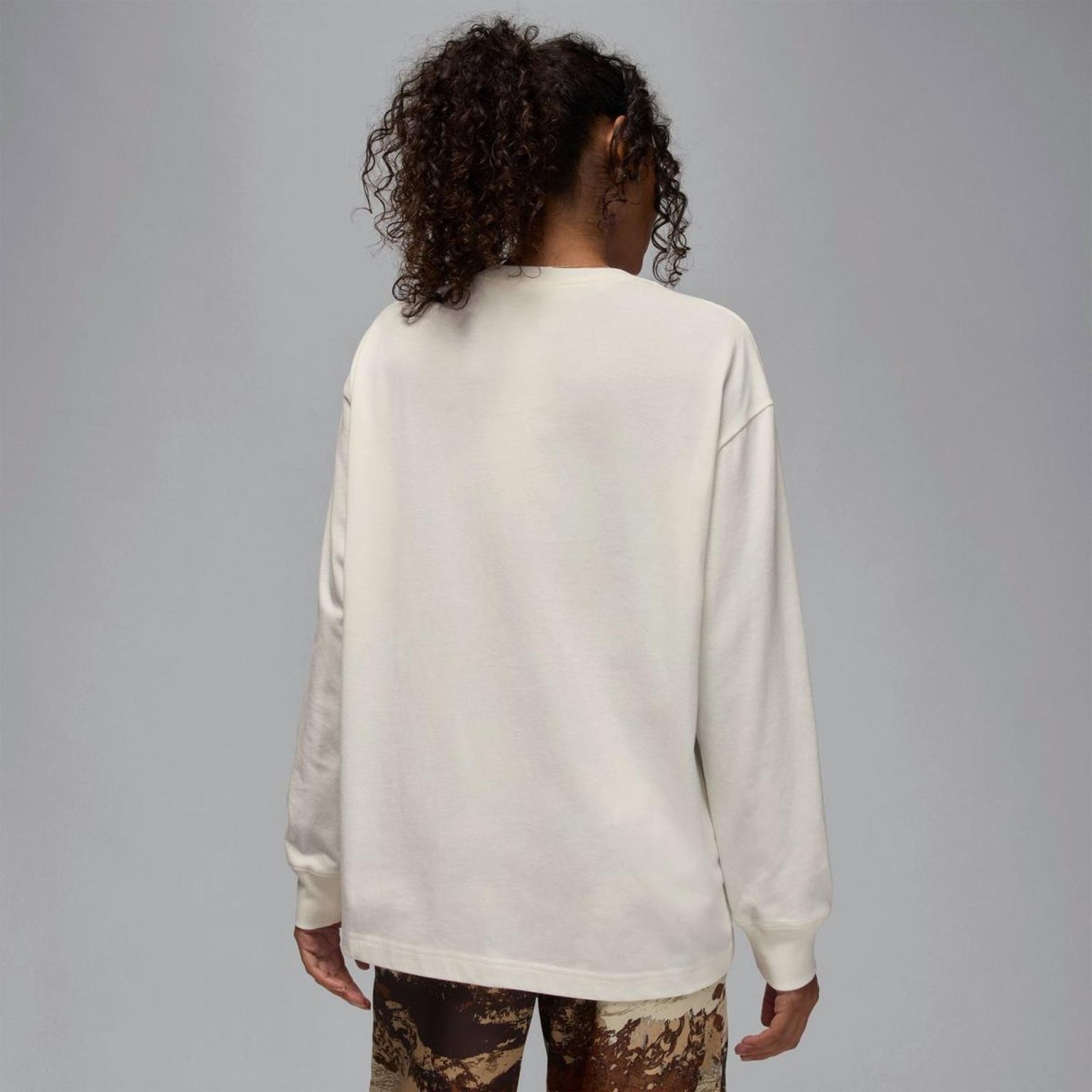 Женский лонгслив Jordan Brooklyn Women's Realtree Long-Sleeve T-Shirt HV0448-133_image_2