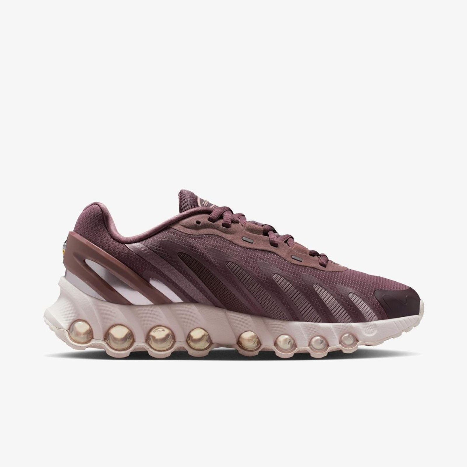 Женские кроссовки Nike Wmns Air Max Dn8 Tattoo / Particle Rose IM0568-500_image_1