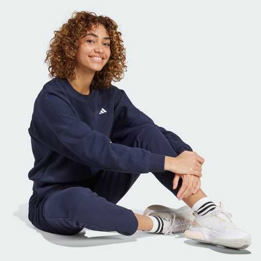 Світшот жіночий Adidas Essentials Small Logo Feel Cozy IX7941_image_1